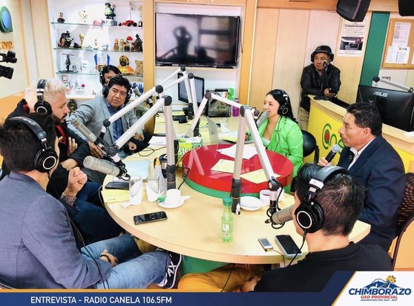 QUITO – ENTREVISTA – RADIO CANELA 106.5FM