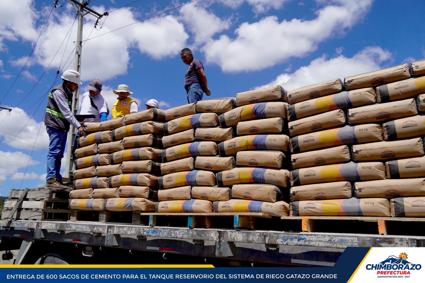 ENTREGA DE 600 SACOS DE CEMENTO PARA EL SISTEMA DE RIEGO-COLTA